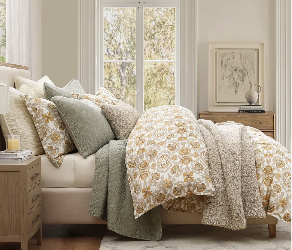 Andie Bedding Set